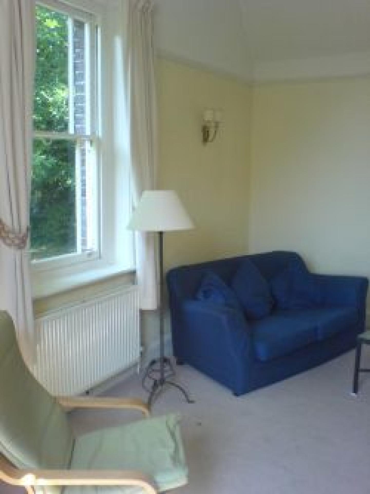 			1 Bedroom, 1 bath, 1 reception Flat			 Netherall Gardens, HAMPSTEAD NW3 NW3